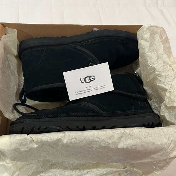 UGG Men\'s Black Suede Boots main image 5